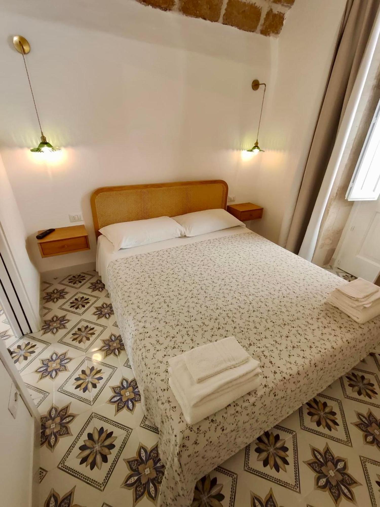La Via Della Giudecca Panzió Szirakúza Kültér fotó