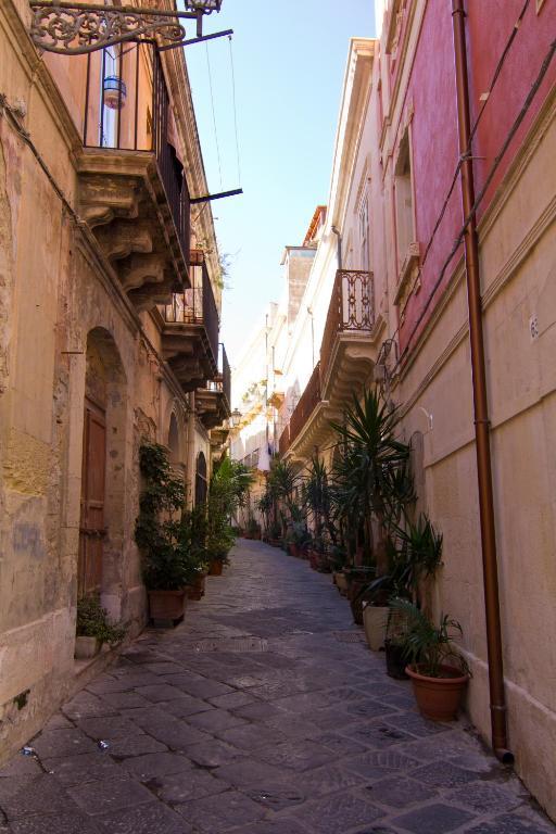 La Via Della Giudecca Panzió Szirakúza Kültér fotó